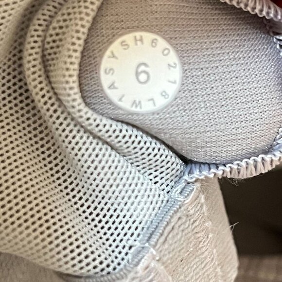 Lululemon power Y tank top heathered gray light and white size 6 space dye - Picture 10 of 14